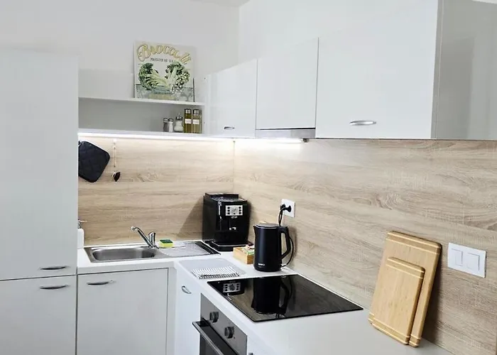 In Quiet Location Near The Center * 브라티슬라바