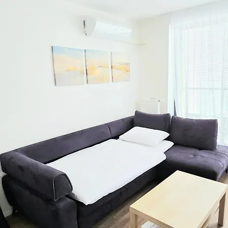 In Quiet Location Near The Center Appartamento Bratislava