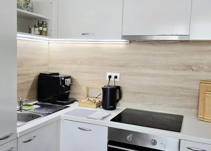 In Quiet Location Near The Center Appartamento Bratislava