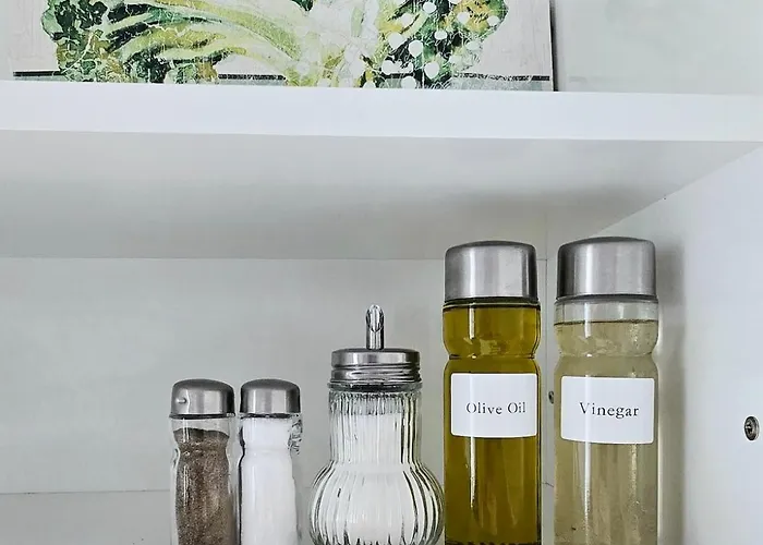 In Quiet Location Near The Center Appartamento *